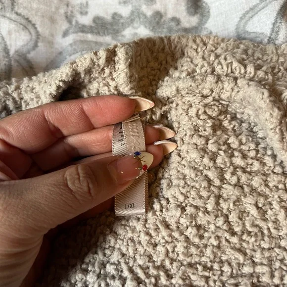 Skims Knit Robe - Picture 2 of 4